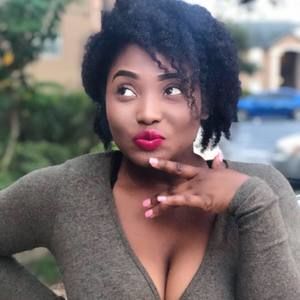 Meet your Posher, Luna